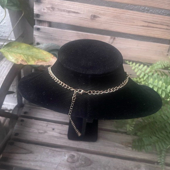 Sale‼️EUC Statement Goldtone Necklace-20 Inches Long - Picture 6 of 7